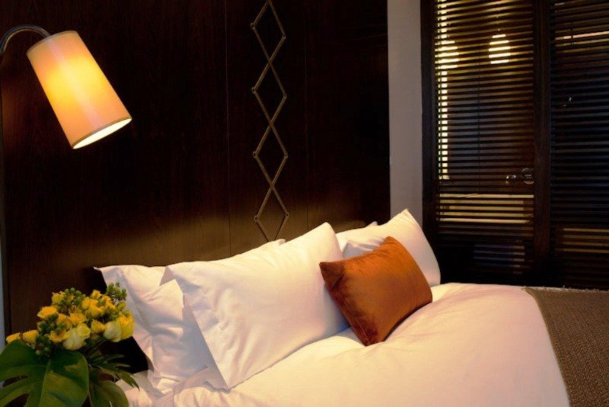 Sofitel Montevideo Casino Carrasco & Spa Exteriér fotografie A bed with pillows