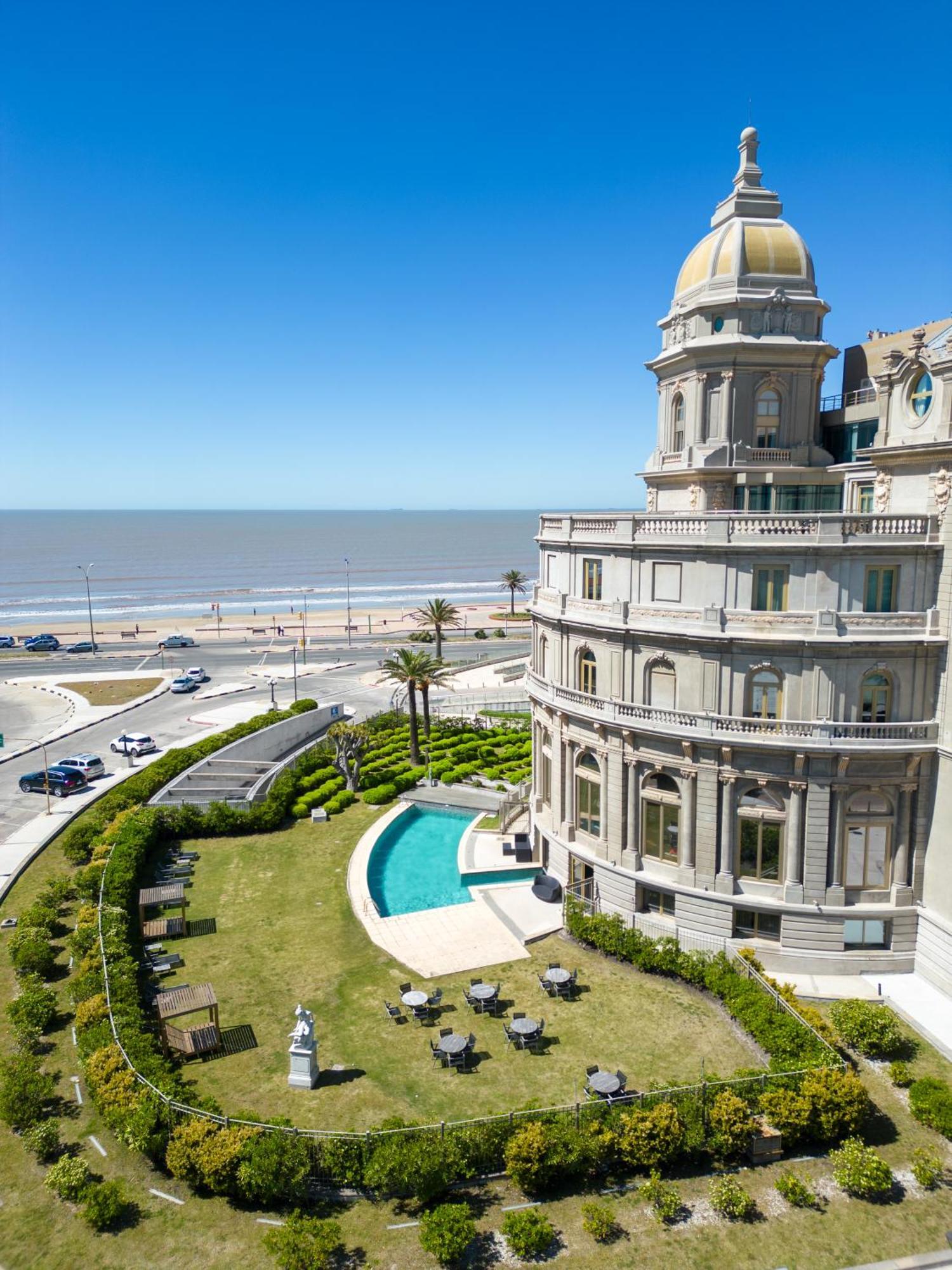 Sofitel Montevideo Casino Carrasco & Spa Exteriér fotografie The Miramar Palace